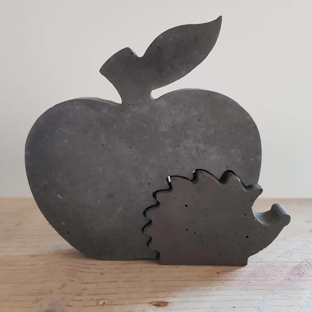 Apple 2 Bölümlü Şekli İle Kirpi ( H/B/T: 14 x 12,5 x 1,5 cm )